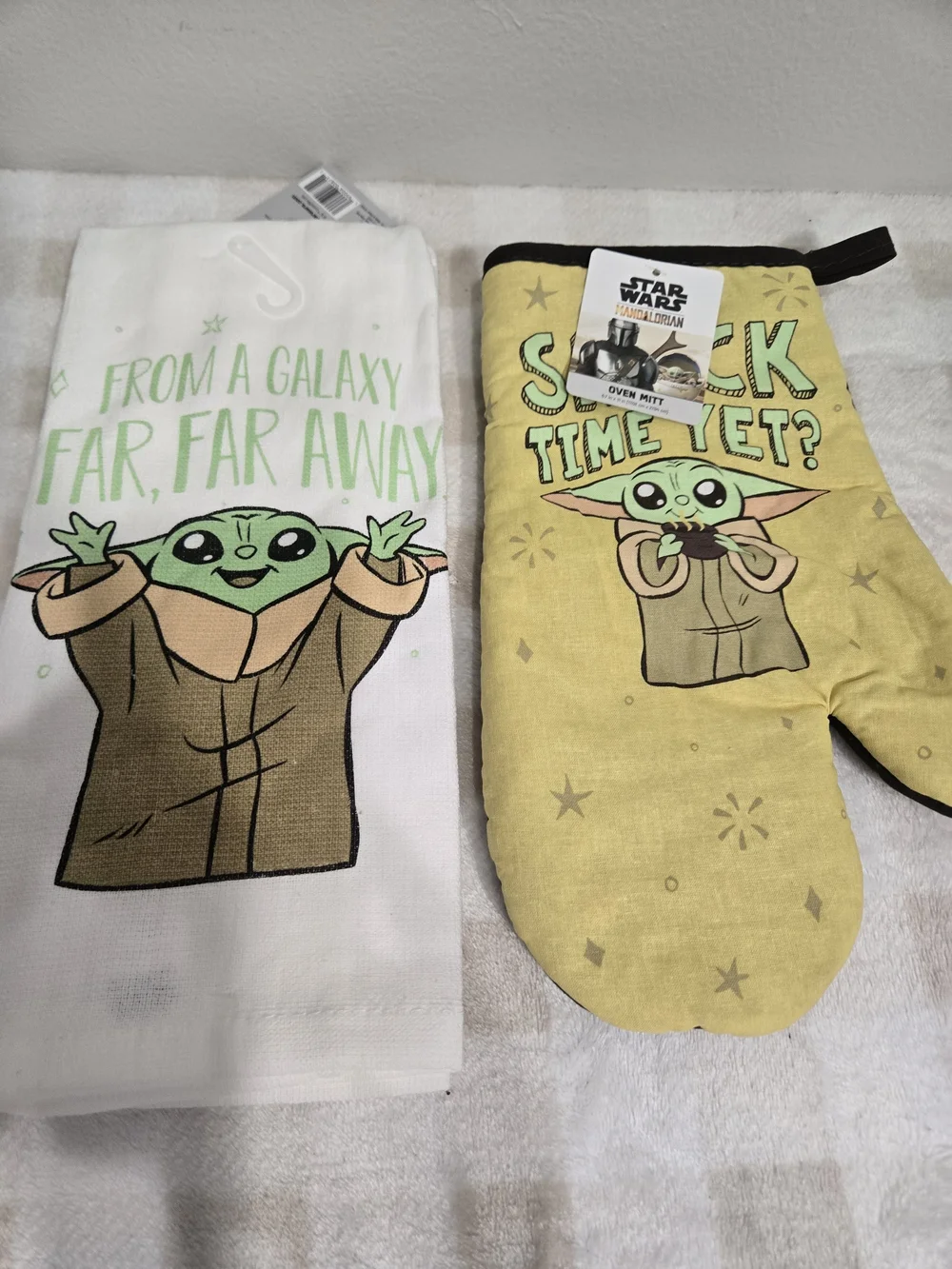 Star Wars Mandalorian Grogu 2pc Kitchen Towel & Oven Mitt Set Cotton Loop